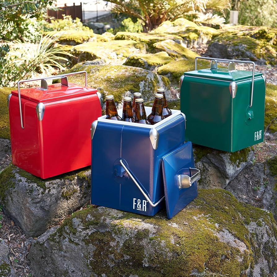 ヴィンテージ　フランシー　Summer Coolers Coca Cola® Vintage Wooden Cooler – Leigh Country